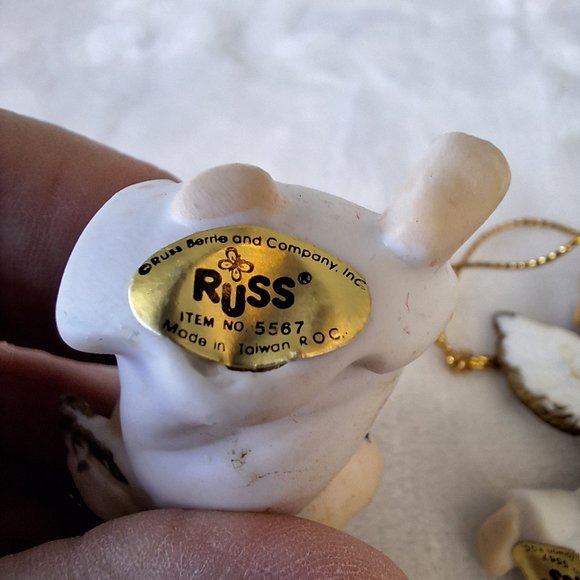 Lot of 2 Vintage Russ Berrie Porcelain Angel Christmas Tree Ornaments No. 5567 - Picture 3 of 6